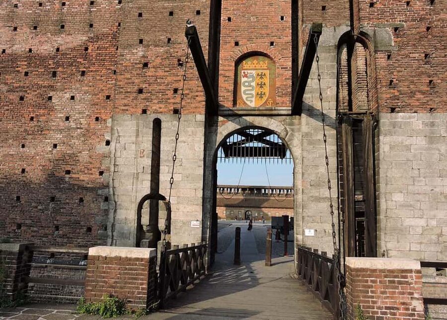 Guided Tour: Discover Sforza Castle and Michelangelo's Art - Should you book this Sforza Castle and Michelangelo + Leonardo tour?