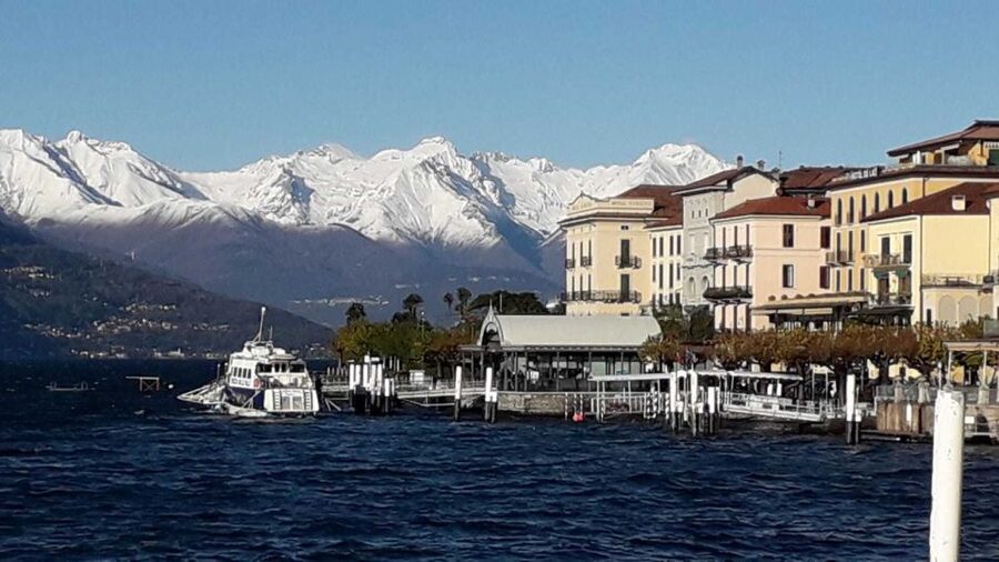 Half-Day Lake Como Discovery Tour from Milan - Duomo, Via Vittorio Emanuele, and the Cathedral spotlight