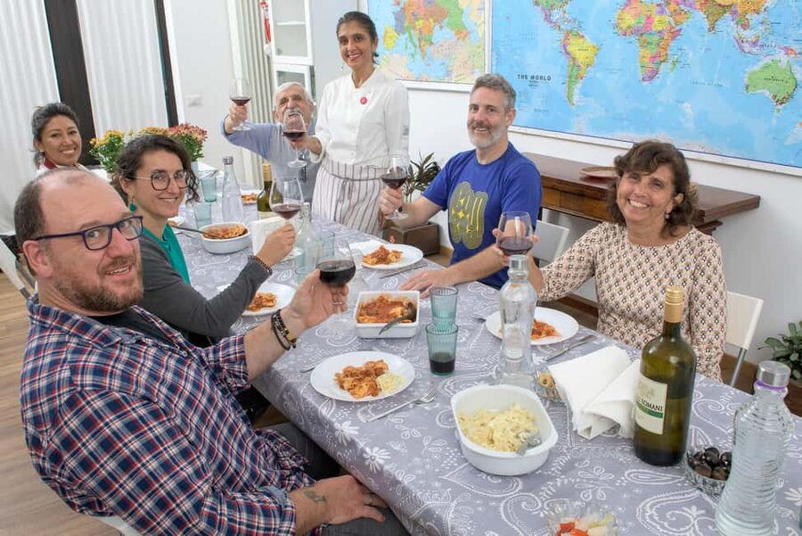 International aperitif + cooking class in Italian - What you cook: 3 to 4 international appetizers plus one sweet