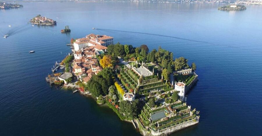 Isola dei Pescatori and Isola Bella Hop-on Hop-off Boat - Sailing from Stresa to two Borromean Islands in one day