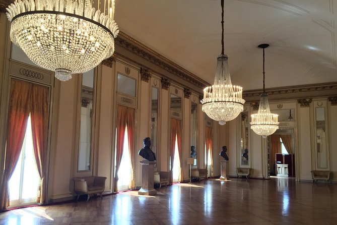 La Scala Theatre and Museum guided experience - Meeting at the Teatro alla Scala Museum and getting oriented fast