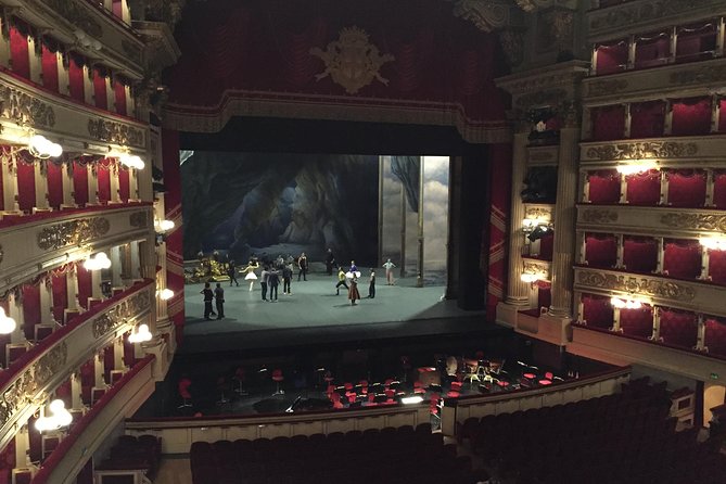 La Scala Theatre and Museum guided experience - When rehearsals let you see beyond the museum