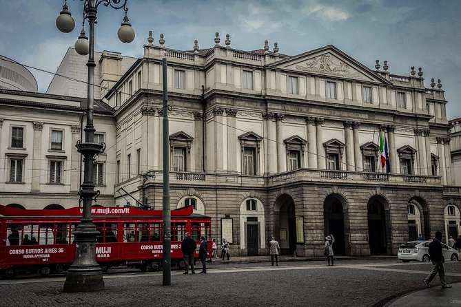 La Scala Theatre and Museum guided experience - How the guide turns “opera” into real context