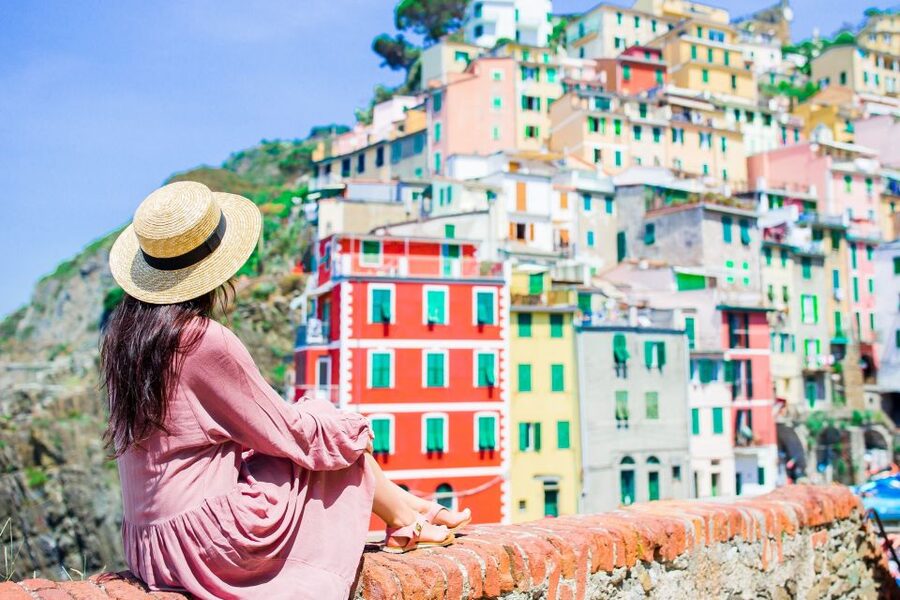 La Spezia: Cinque Terre Guided Hiking Tour - Why La Spezia is a great start for Cinque Terre