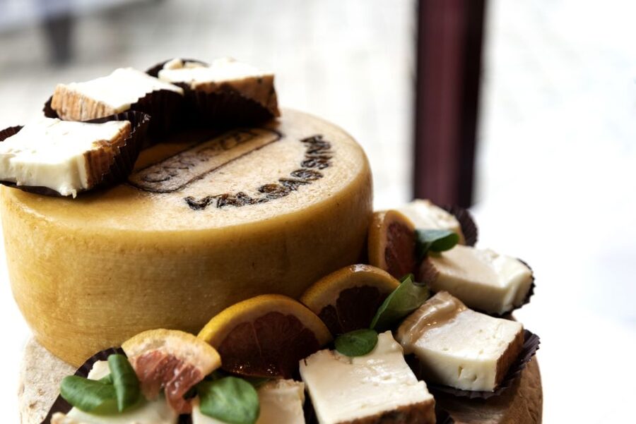 Lake Como: Cheese Factory Tour and Tasting in Valsassina - Price and value for 2.5 hours of guided cheese and tasting