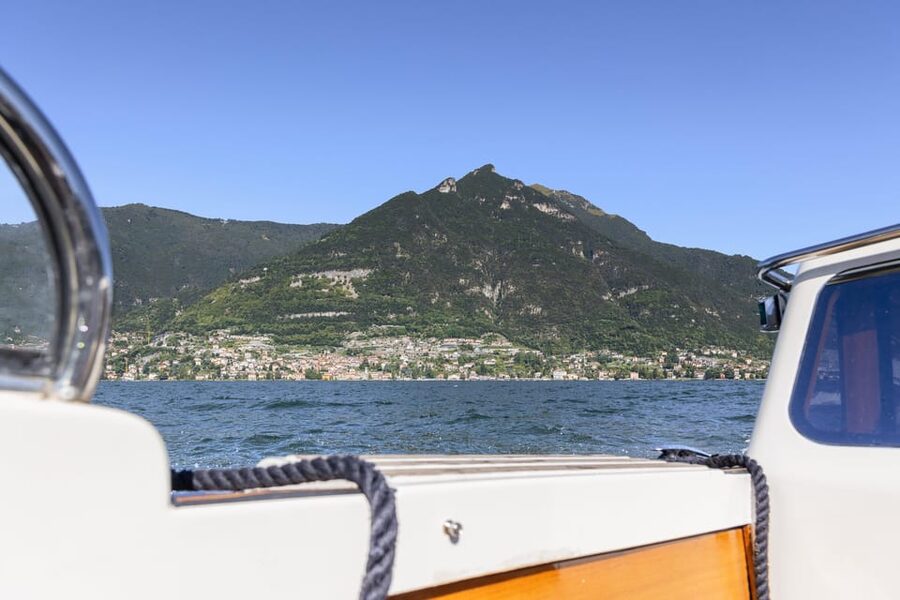Lake Como: Exclusive Boat Tour - Captain energy and English guidance, why it changes the whole trip