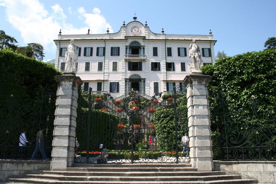 Lake Como: Highlights Tour with a Local by Private Car - Your Local Driver and Guide, Including Gavino and Linda