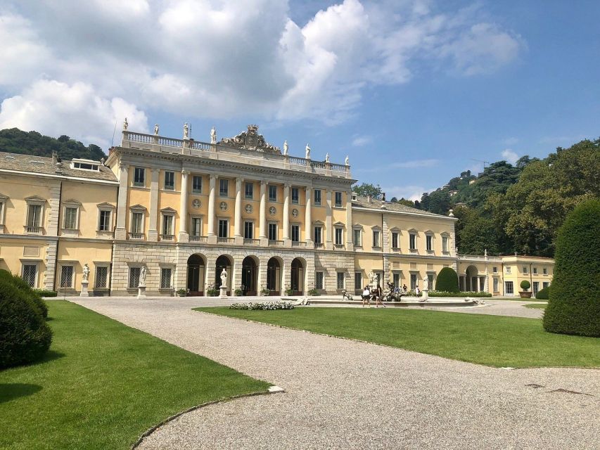 Lake Como: Self-Guided Walking Tour - Downtown Como - How the app guides you landmark to landmark in central Como