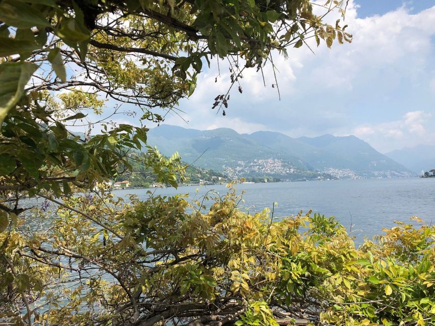 Lake Como: Self-Guided Walking Tour - Downtown Como - Tech checklist for a smooth day on the app