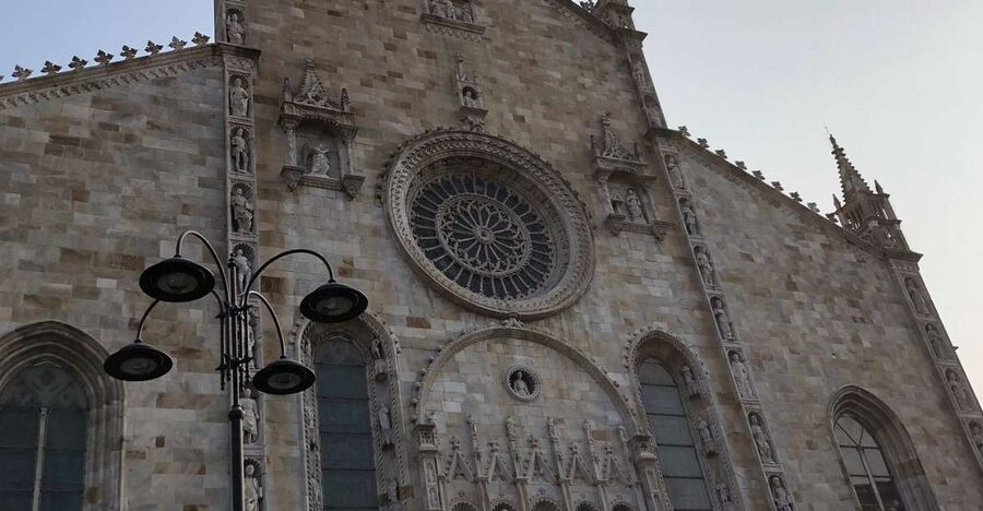 Lake Como: Self-Guided Walking Tour - Downtown Como - Price and value: is $23 fair for a self-guided Como walk?