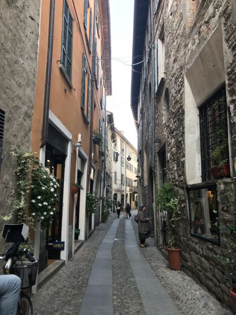 Lake Como: Self-Guided Walking Tour - Downtown Como - Who should book this Downtown Como walk
