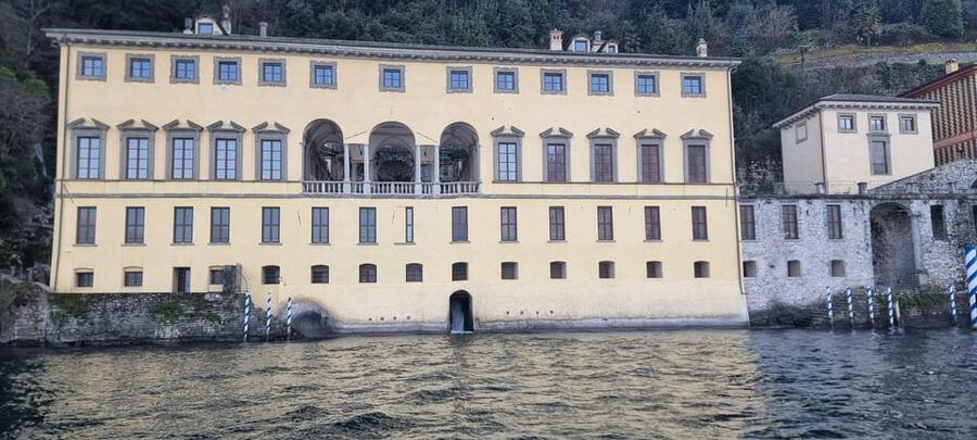 Lake Como: Shared or Private 2 Hours Boat Tour with Aperitif - Villa Cagni Troubetzkoy and the Mandarin Oriental area: luxury at water level
