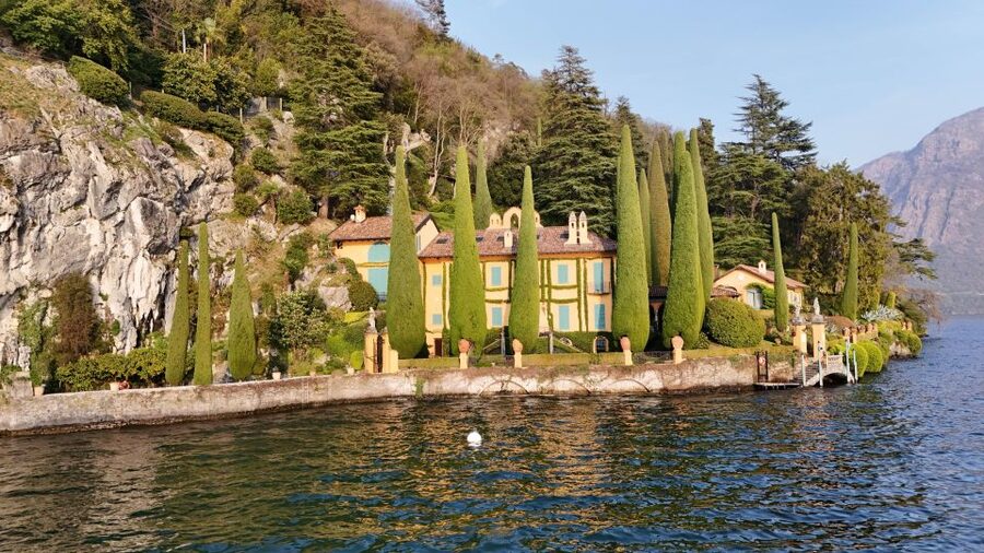 Lake Como: Shared or Private 3 Hours Boat Tour with Aperitif - Moltrasio, Laglio, and Isola Comacina: towns with character and photo-worthy history