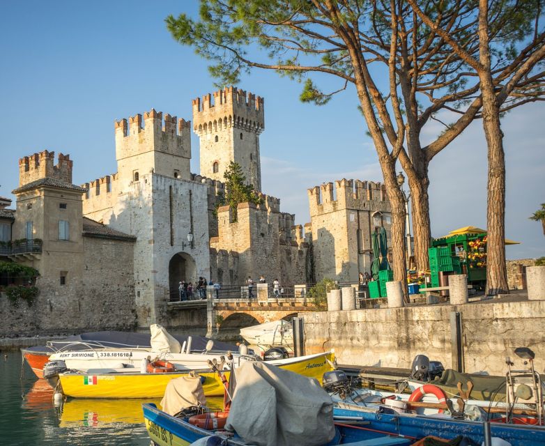 Lake Garda: 4-hour Guided Boat Cruise with Stop in Sirmione - Punta San Vigilio, Villa Canossa, and the best angles come from staying seated