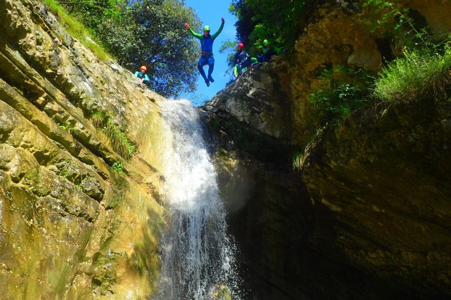 Lake Garda: Canyoneering in Torrente Vione - Abseiling skills, confidence, and why “self” matters