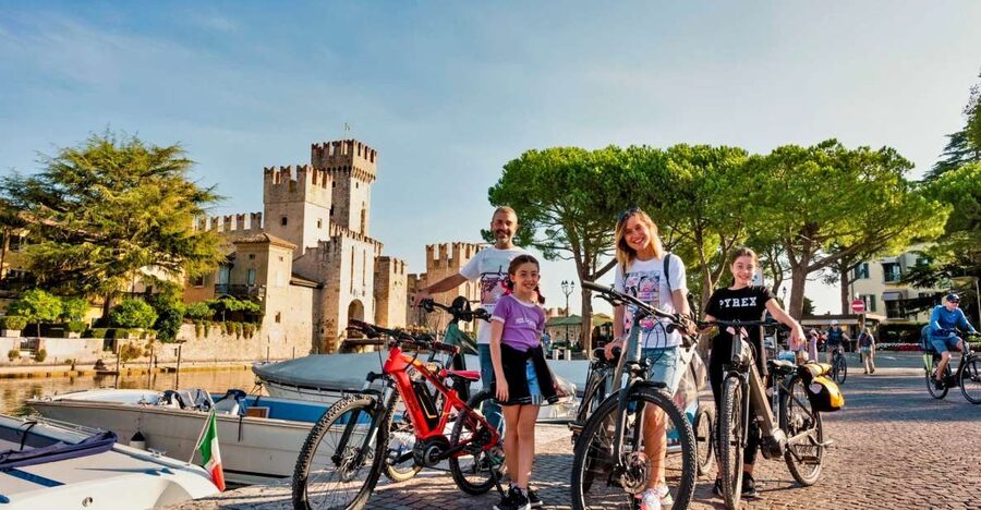 Lake Garda: E-bike Rental - Lake Garda and Sirmione: the big-name finish with one riding caution