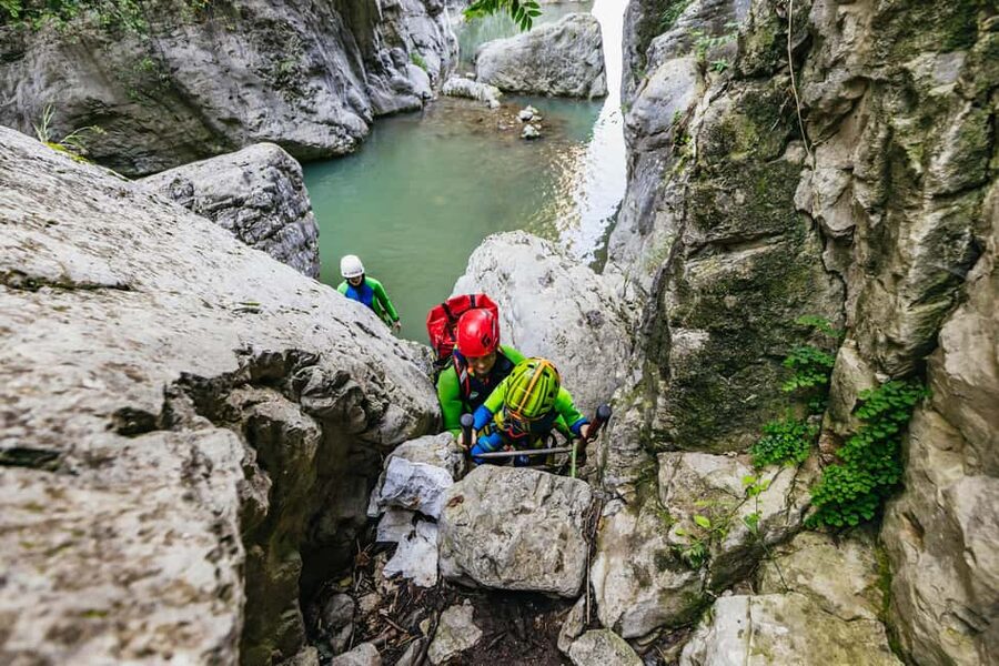 Lake Garda: Family Friendly Canyoning Tour - Who should book this, and who should look at the next level up