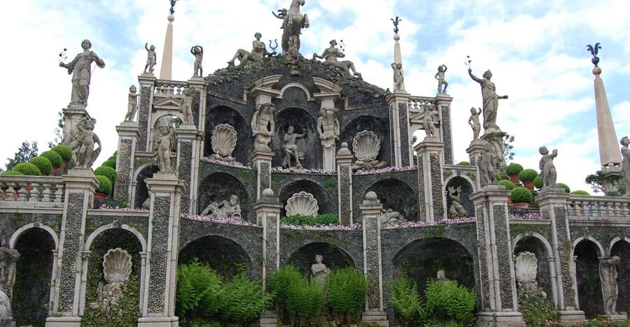 Lake Maggiore: Borromean Islands Tickets with Boat Transfer - Getting to Stresa and finding the pier at Piazza Marconi