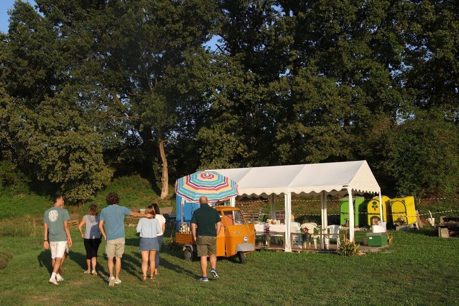 Lazise: Beekeeping Farm Tour and Tasting Experience - Is it good for kids, pets, and slower travelers?