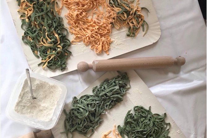 Learn How to Make Homemade Pasta. Como Area - Two types of pasta, one evening