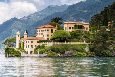 Luxury Private Boat Tour on Lake Como – Villas & Bellagio Visit