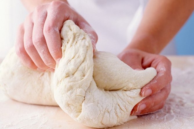 Mamma Mia! Make Your Own Italian Pizza in Milan - Group Size, Privacy, and the Teaching Style That Reviewers Keep Praising