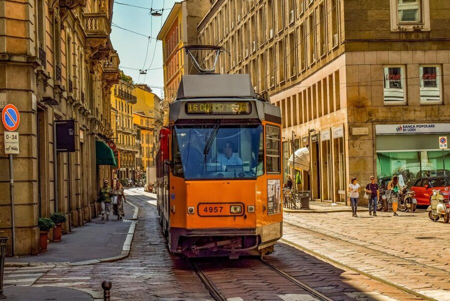 Milan: 2.5-Hour City Tour by Tram - Seeing Napoleon’s Arch of Peace without the guesswork