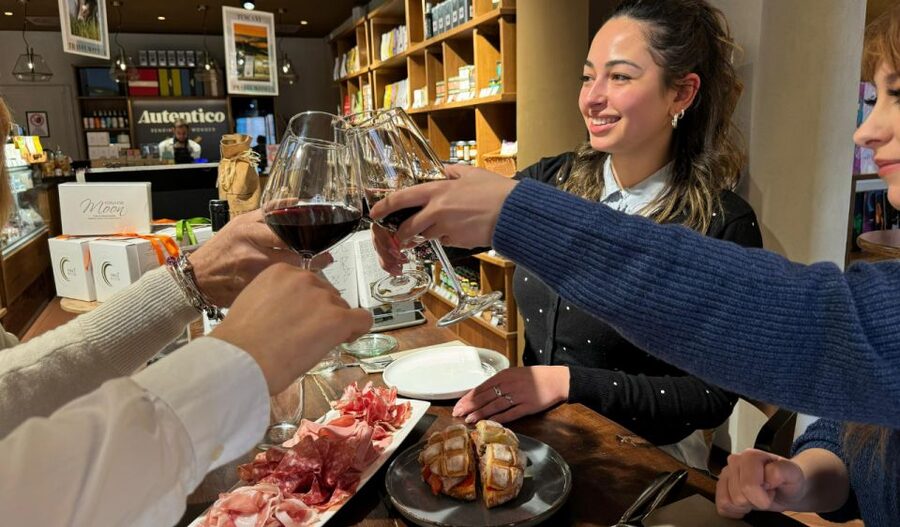 Milan: Aperitivo with Food Selection & a Glass of Wine - Meeting Autentico on Via Magenta 69, Then Picking Your Wine