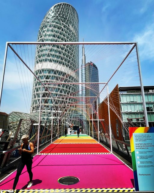 Milan: Bike tour of the city - Porta Nuova to Brera: New Skyline Meets Neighborhood Charm