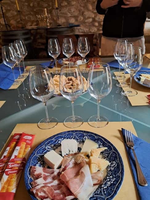 Milan: Brescia & Franciacorta with Wine Tasting Small Group - Why This Milan To Brescia And Franciacorta Day Trip Makes Sense