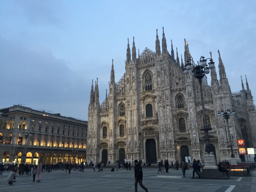 Milan by Night 2-Hour Walking Tour - Getting started at Piazza Castello, without the usual confusion