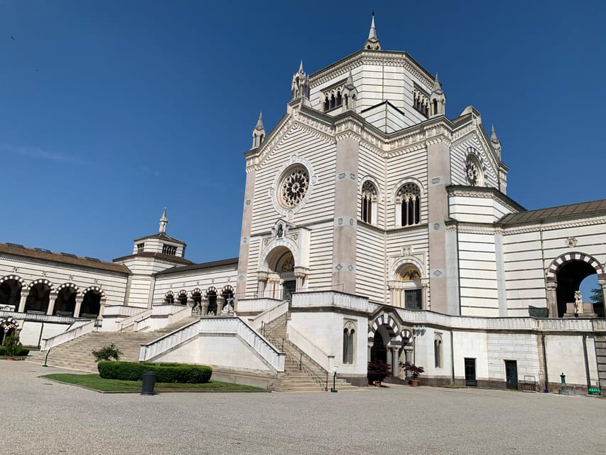 Milan: City Highlights Bike Tour - Milan Duomo and the Galleria: Two Stops That Teach You Milan’s “Big Idea”
