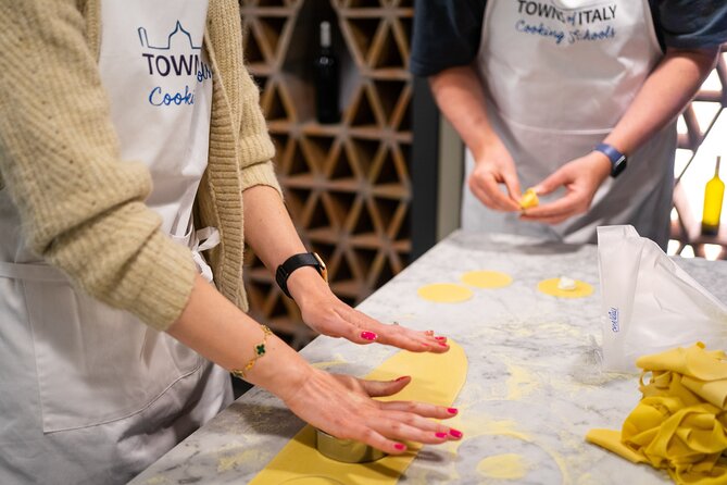 Milan Culinary Experience: Pasta & Gelato or Tiramisù Class - Gelato making demonstration: freezing technique and the cone trick