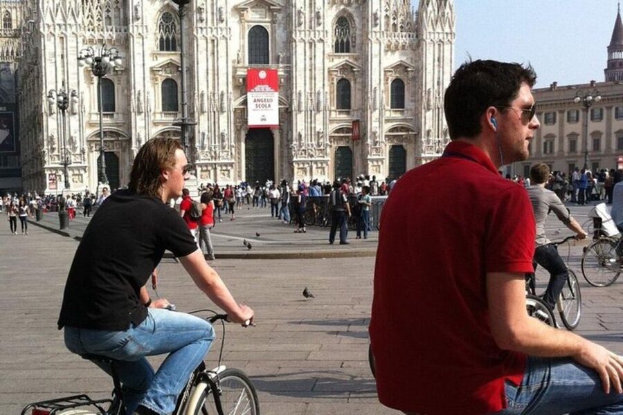 Milan: Design and Fashion Walking Tour - From Fontana dei Tritoni to Via Andegari: how the walk actually flows