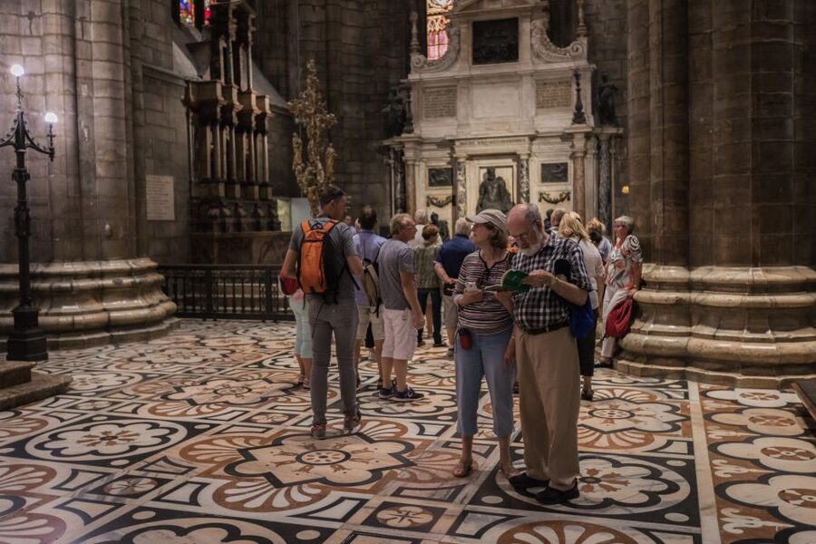 Milan Duomo and Rooftop 2-Hour Guided Tour - Skip-the-line entry that puts you straight into the cathedral’s story