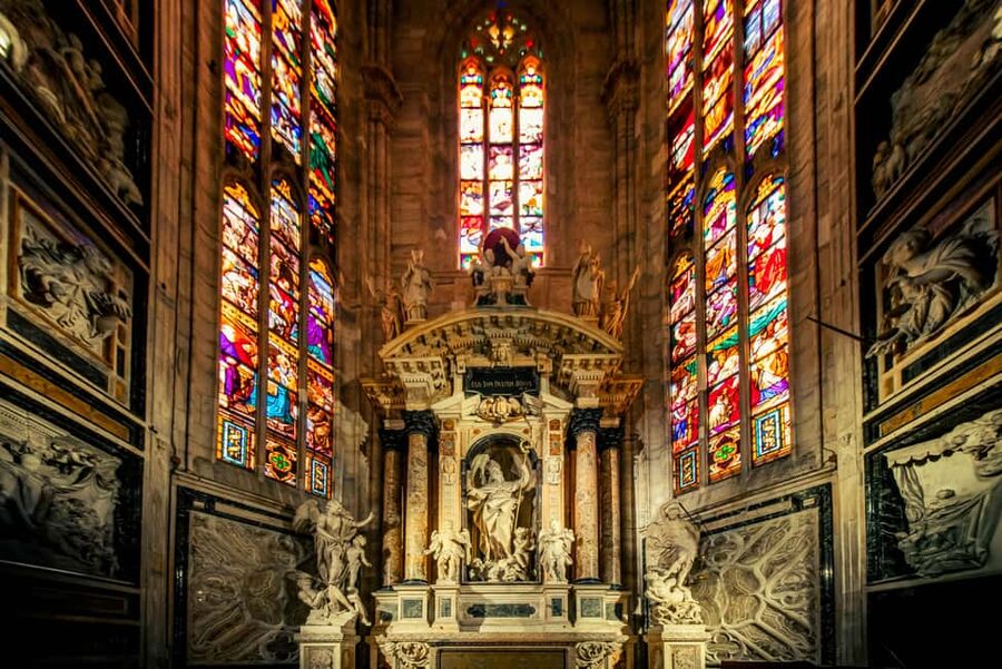 Milan Duomo Cathedral and Rooftop Terrace Guided Tour - Price and value for a 1.5 to 2 hour Milan Duomo experience