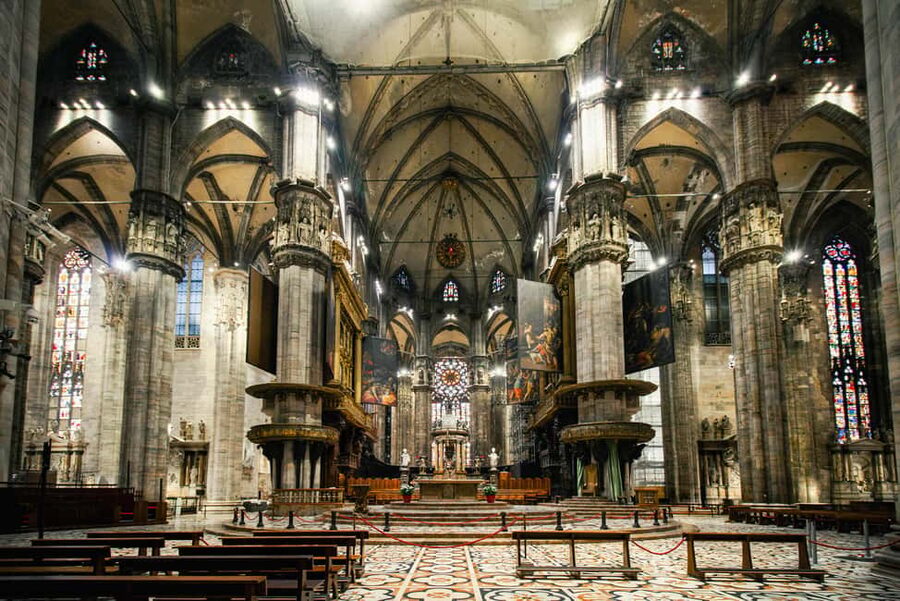 Milan Duomo Cathedral and Rooftop Terrace Guided Tour - Meeting at Mondadori Megastore, and the Duomo dress rules