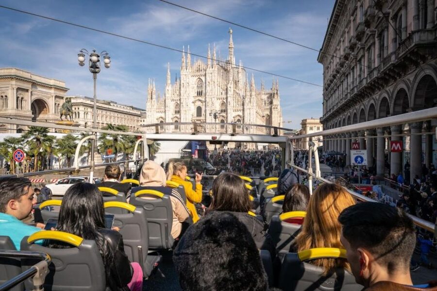 Milan: Duomo & Rooftop Tour with Optional Hop-On Hop-Off Bus - The Optional 2-Day Hop-On Hop-Off Bus: Why It Pairs Well Here