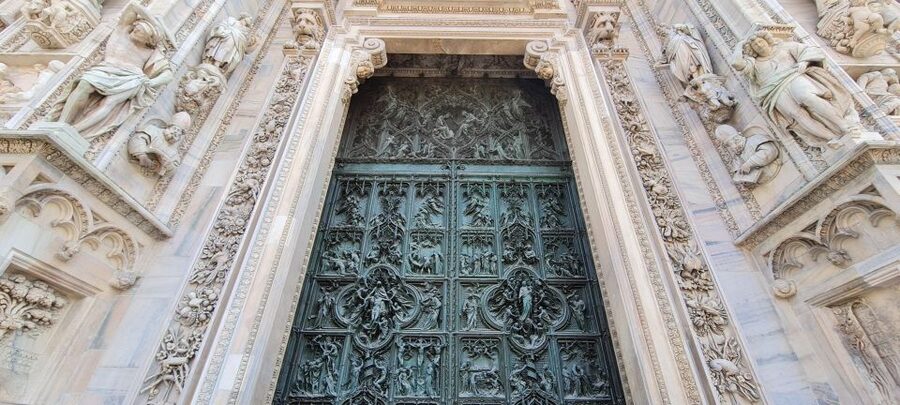 Milan: Duomo & Rooftop Tour with Optional Hop-On Hop-Off Bus - Price, Timing, and What You’re Really Buying for $79.30