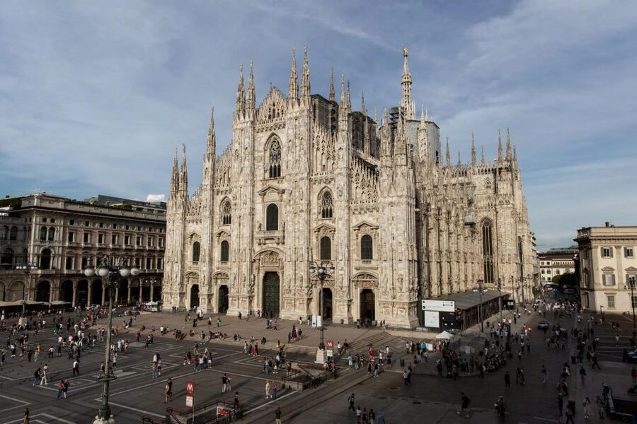Milan: Duomo, Sforza Castle, and Pieta Guided Tour - What You Actually Gain From a Guided Duomo Stop