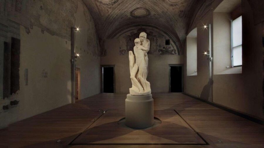 Milan: Duomo, Sforza Castle, and Pieta Guided Tour - Galleria Vittorio Emanuele II and the Scala Area: Milan’s Theater of Everyday Glam