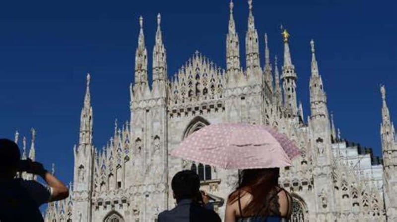 Milan: Duomo Tour with Priority Entry & Rooftop Access - Price and value of a $17.08 Milan Duomo guided tour