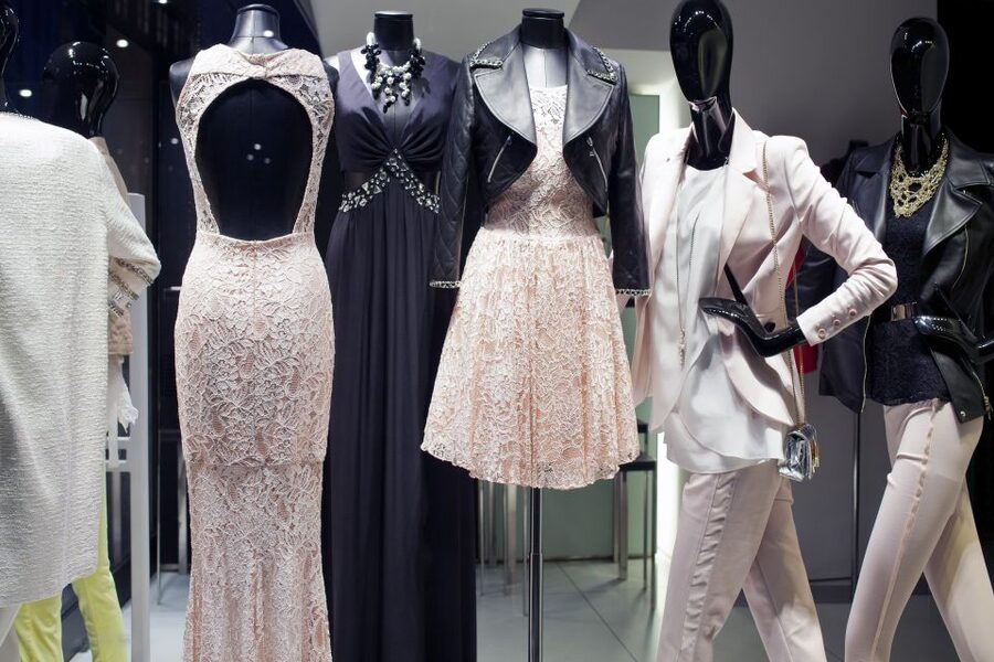 Milan Fashion, Art and Design Private Walking Tour - What the guide actually does with you on the street