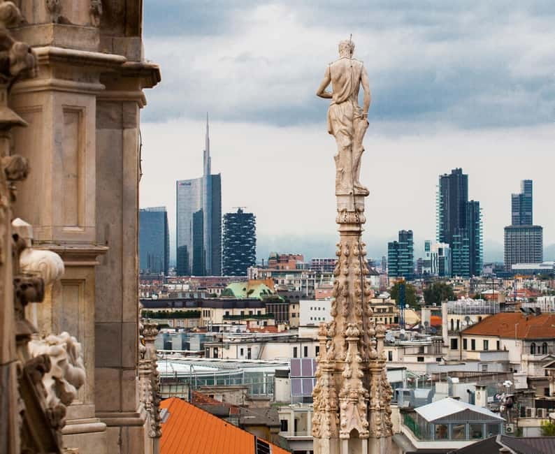 Milan: Fast Track Cathedral and Duomo Rooftop Guided Tour - Fast Track Entry: How You Actually Save Time