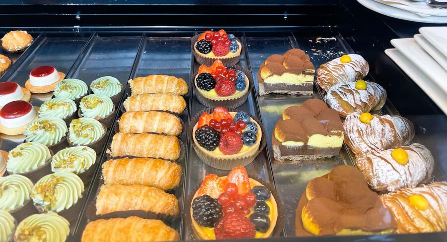 Milan: Food Tour with Pasta, Pizza, Cannoli, and Tiramisu! - Prosciutto with cheese and the savory pause you might not expect