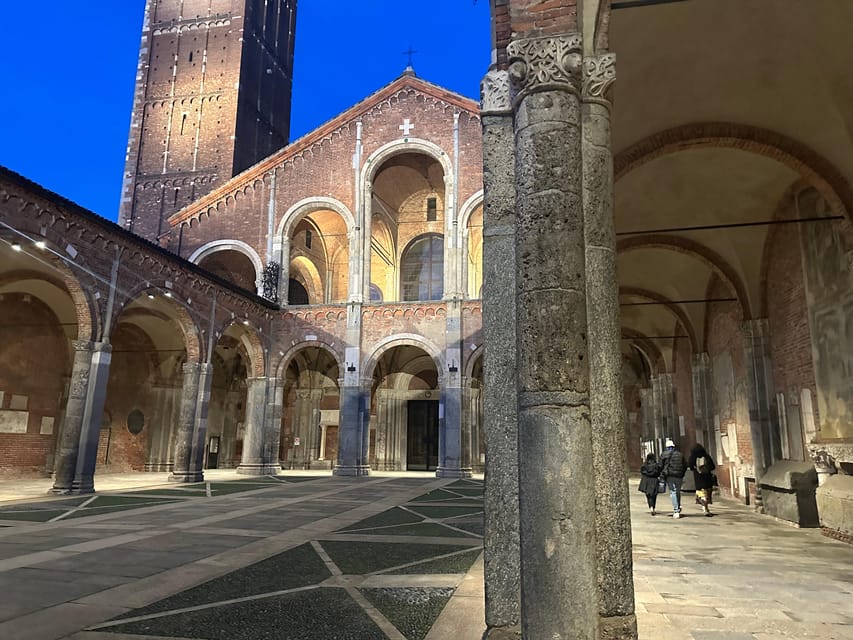 Milan: Ghosts, Mysteries, and Secrets Guided Walking Tour - What the guide actually does: stories, “secret stops,” and the thrill of the unknown