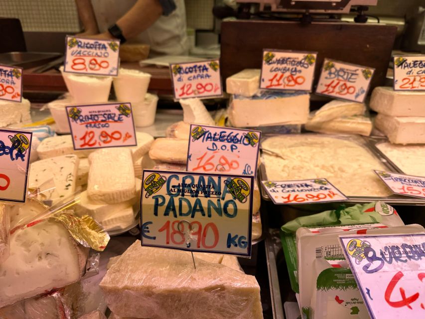 Milan: Gourmet Street Food Tour with Sightseeing and Tasting - What You’ll Taste: Gelato, Ham, Cheese, and a Traditional Dessert Finale