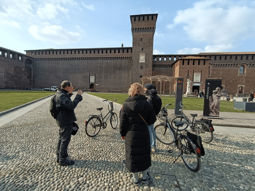 Milan: Guided Bike Tour - Sforza Castle, courtyards first, then art and history on the move