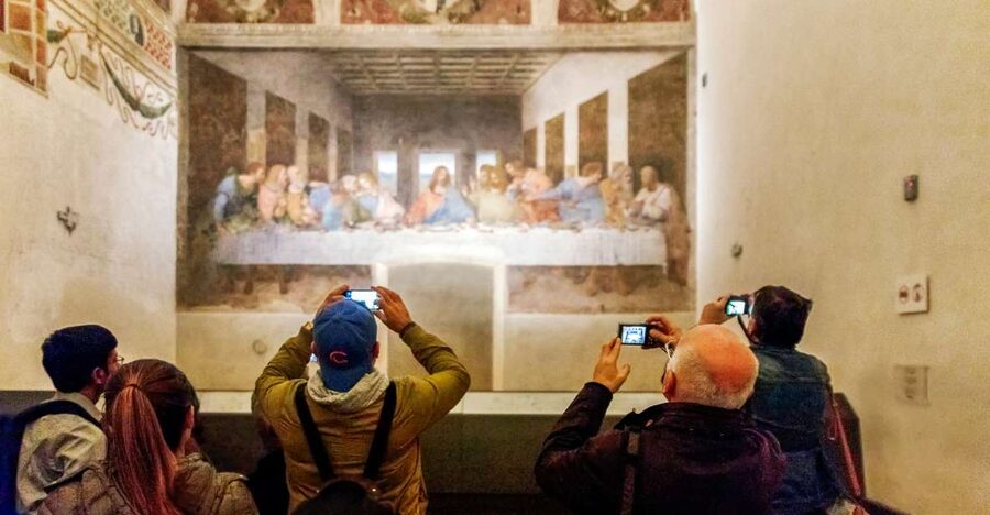 Milan: Guided Tour of Leonardo da Vinci's 'The Last Supper' - Entering the refectory: the 15-minute window with real rules
