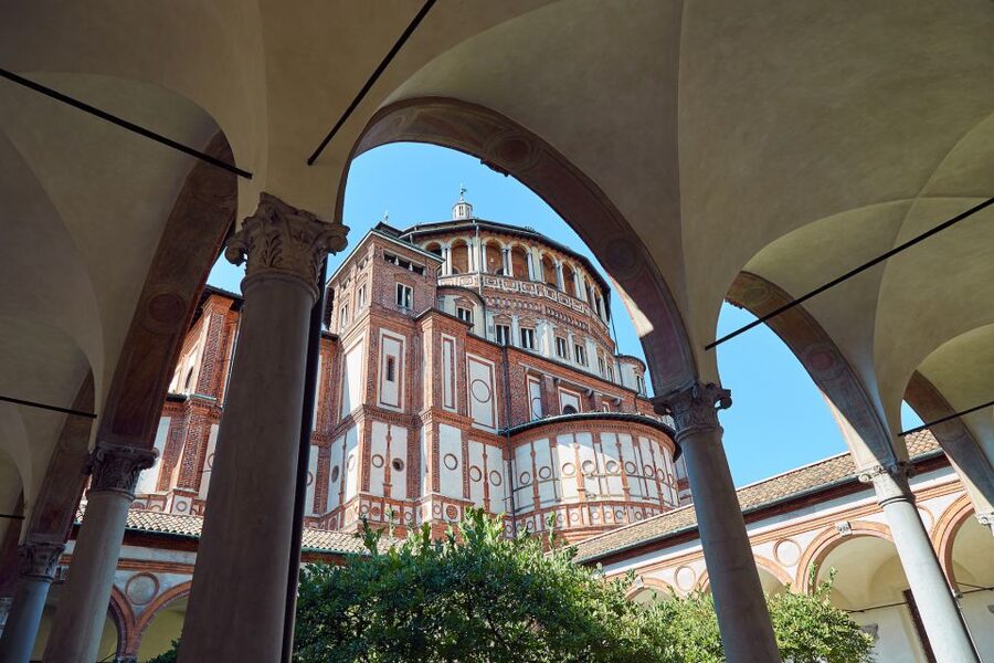Milan: Highlights Guided Tour and Duomo Priority Access Tour - Galleria Vittorio Emanuele II: More Than a Shopping Stop